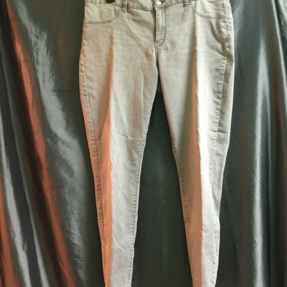 a.n.a brand jeggings/skinny jeans in light gray